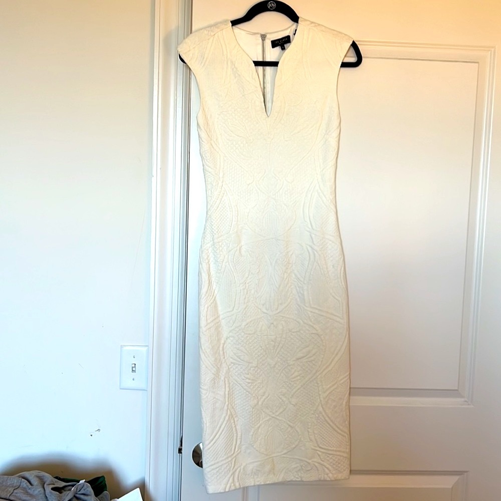 Ted Baker white bodycon dress size 1 (US SIZE 4)